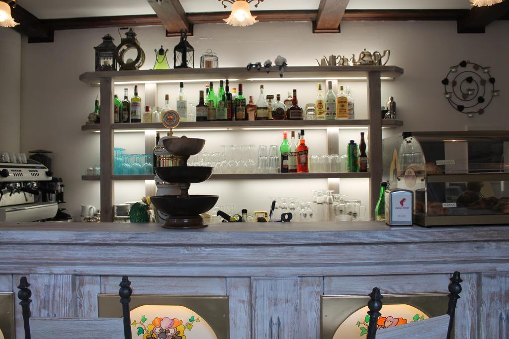 焦利住宅酒店 博尔米奥 外观 照片